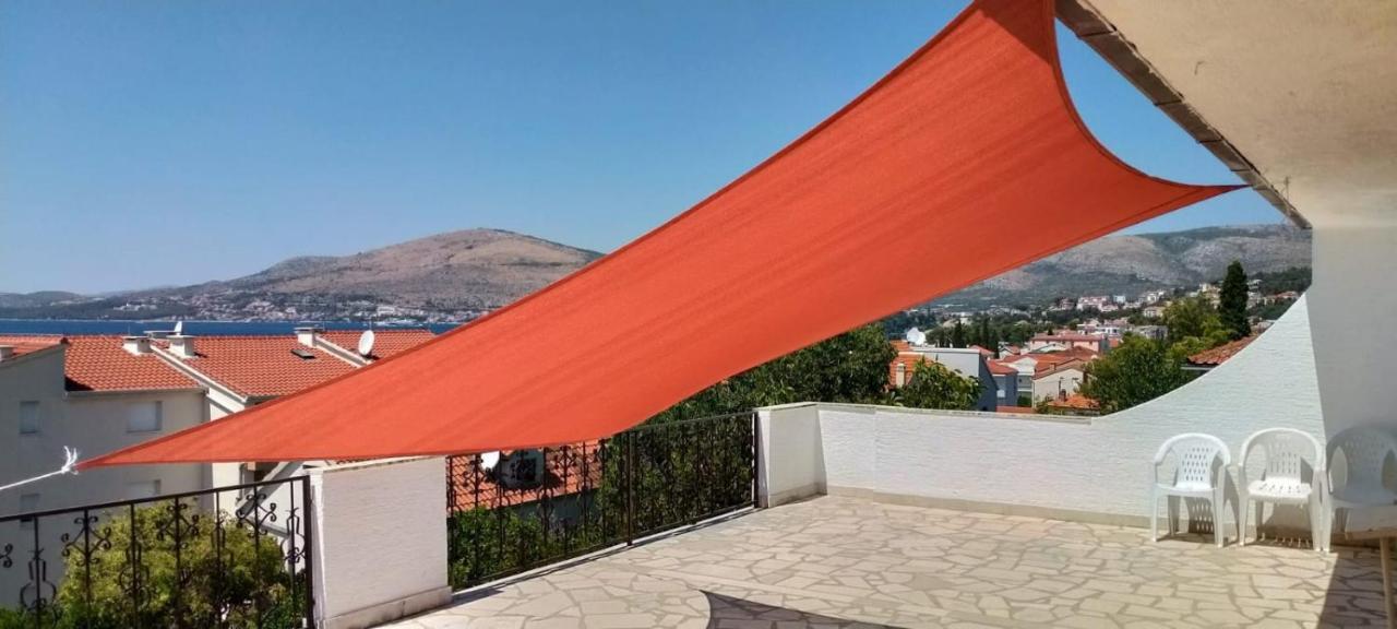 Studio-Appartements Emwey Trogir Exterior photo