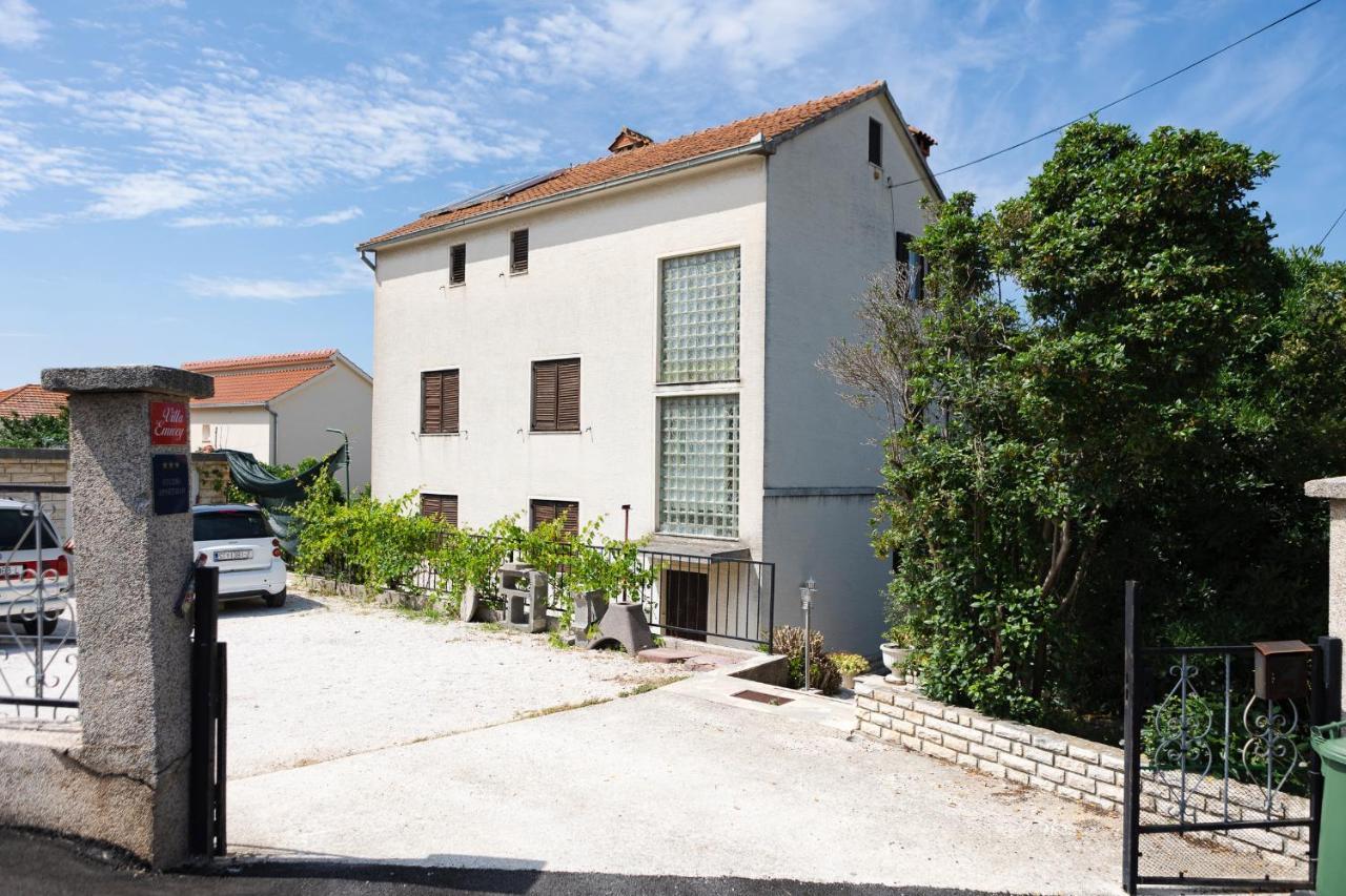 Studio-Appartements Emwey Trogir Exterior photo